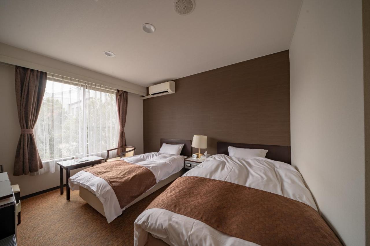 Kitsuregawa Country Club & Bihada Onsen Hotel Kitsuregawa Sakuyama Экстерьер фото